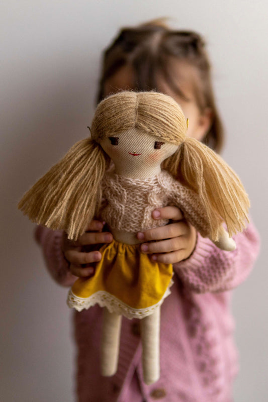 Мека кукла Алис - Alice - Mari Dolls