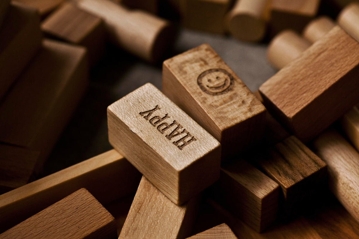 Дървени блокчета в кутия 29 бр. Peace & Love blocks - Wooden Story