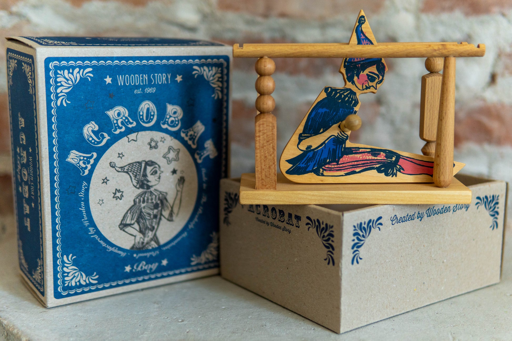 Дървена детска играчка Винтидж акробат момче - Wooden Story