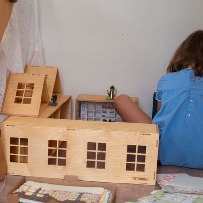 Big Magnetic Dollhouse - The Storyhouse
