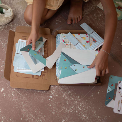 Big Magnetic Dollhouse - The Storyhouse